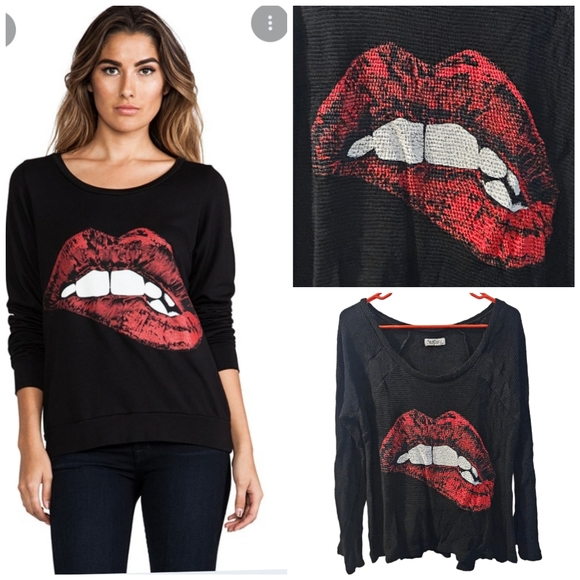 Lauren Moshi Tops - Lauren Moshi "Waffle Knit" Biting Lips top